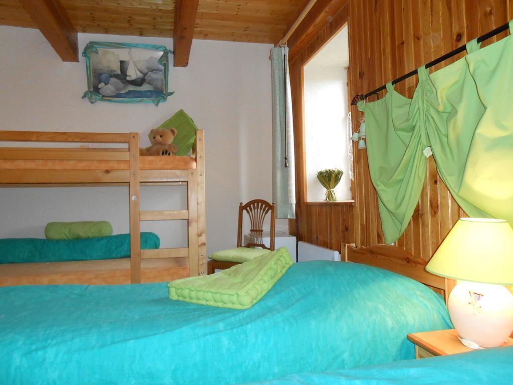 Chambre D'Hotes Myrtille Usson-en-Forez Exterior foto